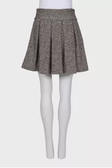 Button-down skirt with tag