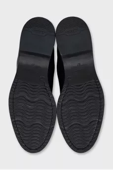 Insulated leather boots with laces