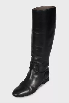 Leather boots with round toes