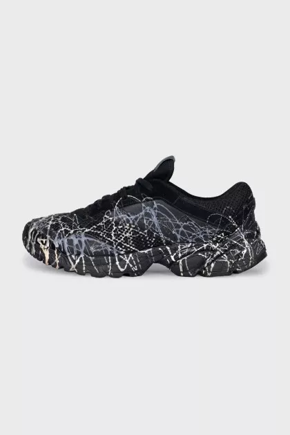 Men's sneakers made of textile and leather with a print