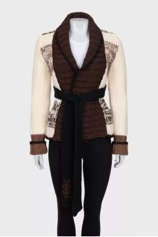 Vintage knitted cardigan with belt