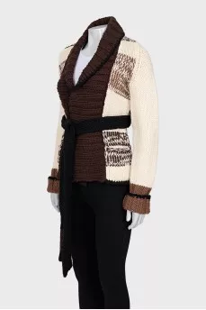 Vintage knitted cardigan with belt