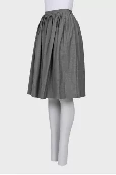 Full skirt made of wool and silk with a zipper