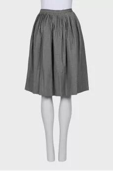 Full skirt made of wool and silk with a zipper