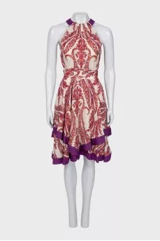Fitted silk dress with open shoulders