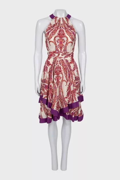 Fitted silk dress with open shoulders