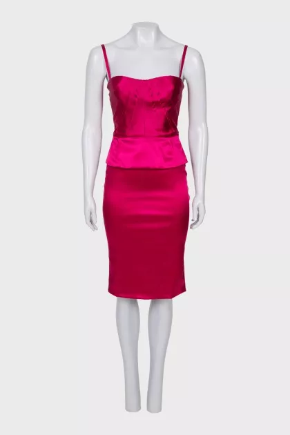 Pink suit with a corset and skirt