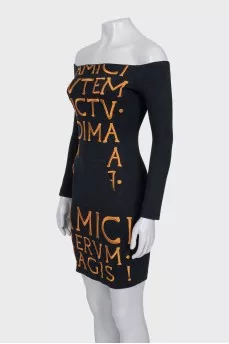 Black fitted dress with embroidery