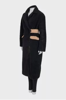 Fitted fur coat with pockets