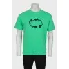 Men's green embroidered t-shirt