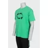 Men's green embroidered t-shirt