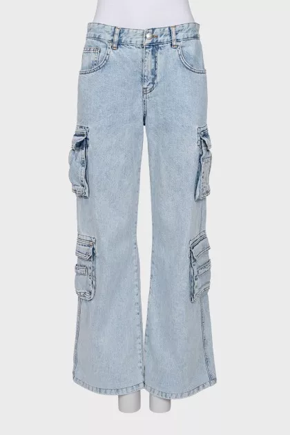 Wide-leg jeans with patch pockets