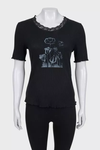 Ribbed T-shirt with lace trim