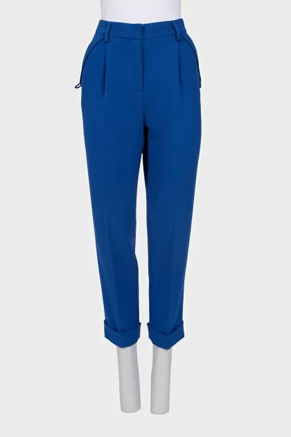 Cropped trousers with high waist and creases