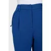 Cropped trousers with high waist and creases