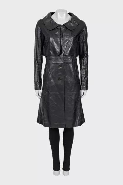 Leather coat with a round collar