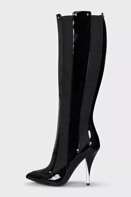 Patent leather boots with elastic bands