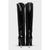 Patent leather boots with elastic bands