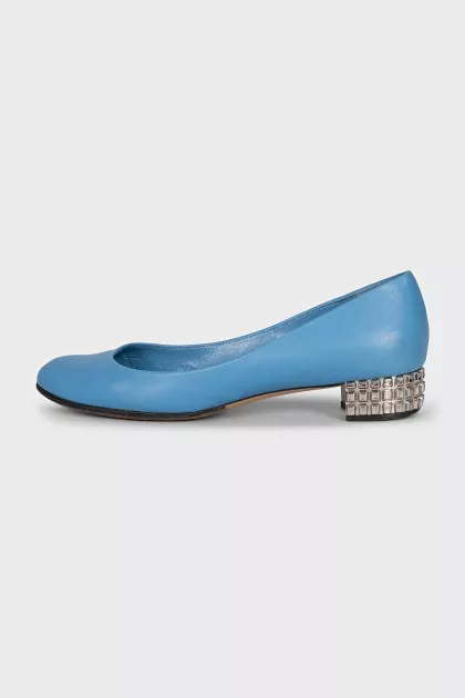 Leather shoes with silver heels