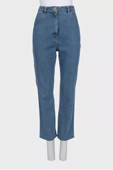 Blue straight-leg jeans with a button