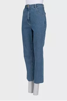 Blue straight-leg jeans with a button