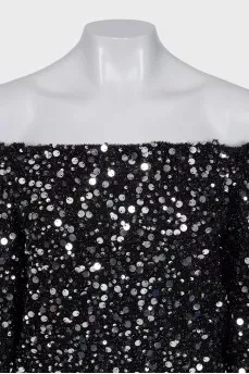 Off-the-shoulder dress decorated with sequins
