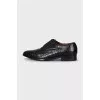 Men's lace-up shoes with embossed leather