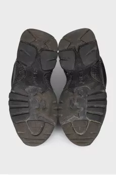 Black leather sneakers