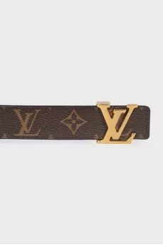 Reversible belt with signature monogram