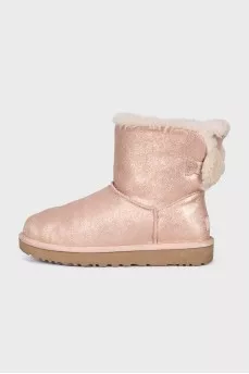 Shiny pink uggs