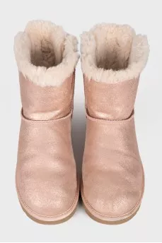 Shiny pink uggs