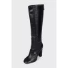 Leather boots with silver logo