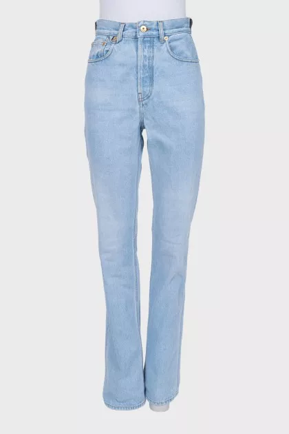 High-waisted blue jeans