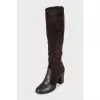 Suede heeled boots with a zipper