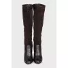 Suede heeled boots with a zipper