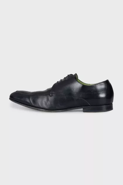 Men's black leather shoes