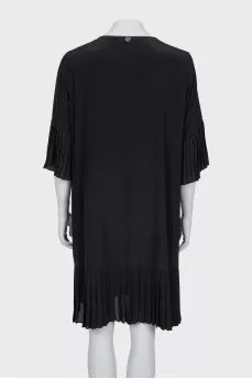 Straight-cut silk dress with lace