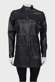 Straight-cut leather coat