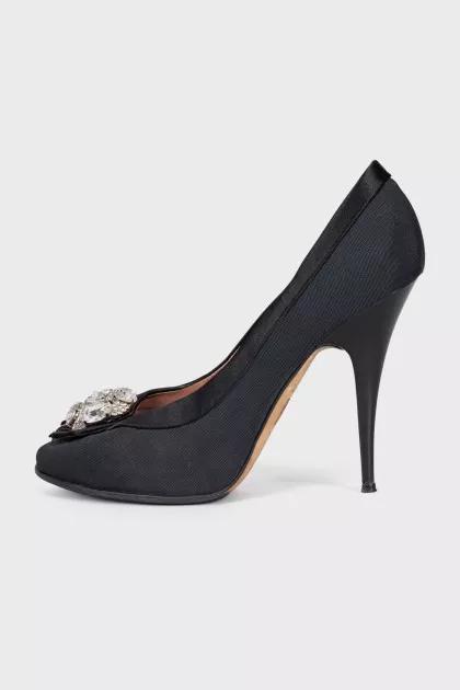 Textile shoes with crystals