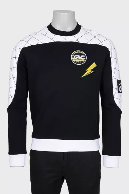 Men's black and white sweatshirt with a patch