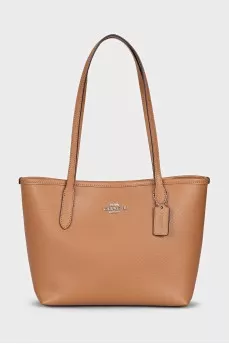Brown leather shoulder bag