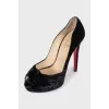 Velvet open-toe shoes