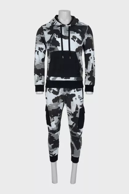 Men's tracksuit with military print