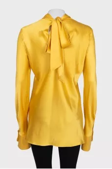 Silk blouse with ties at the back