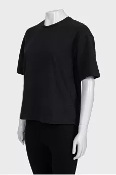 Black straight T-shirt