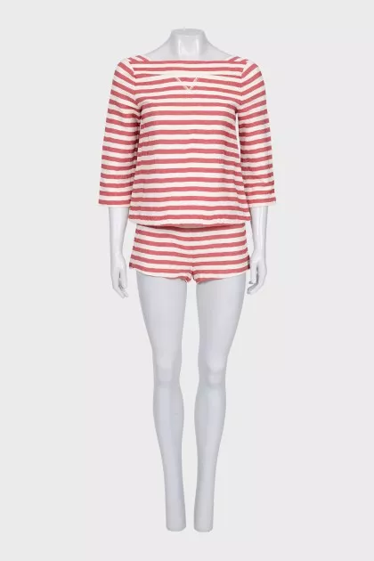 Striped suit with shorts