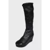 Leather platform boots without fastening
