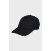 Men's cap with a branded patch