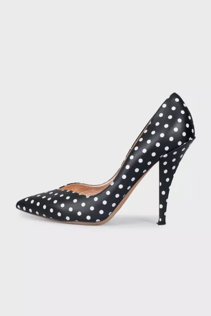 Black and white cutout shoes