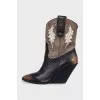 Two-tone Cossack boots with a distressed effect